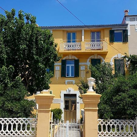 Apartments Eis Baska  Bagian luar foto