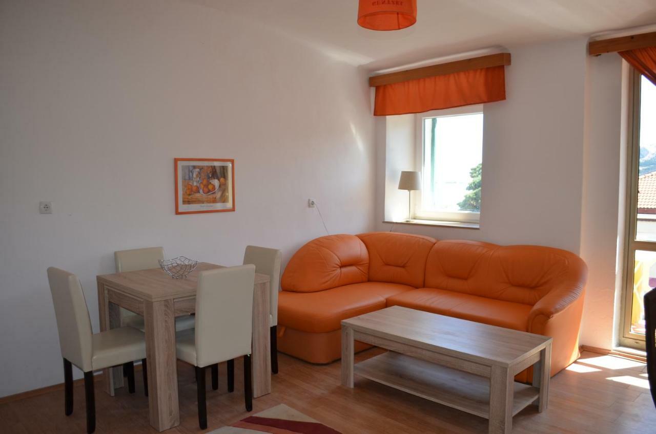 Apartments Eis Baska  Bagian luar foto